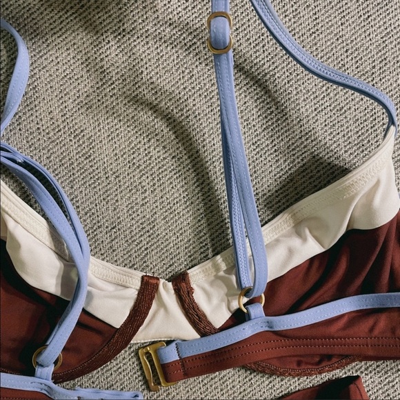 L*Space fully adjustable bikini TOP - Picture 4 of 6